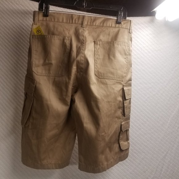 827 - Jeanetix 32W Cargo Shorts - Picture 8 of 10